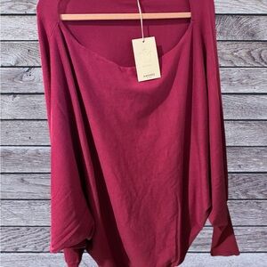 ANDRÉE BY UNIT Magenta Crewneck Top